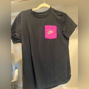 Women’s workout top